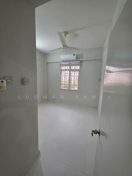 Kondominium untuk Dijual di Tiara Duta - Luqman Ramli - Interior - PropertyGuru.com.my