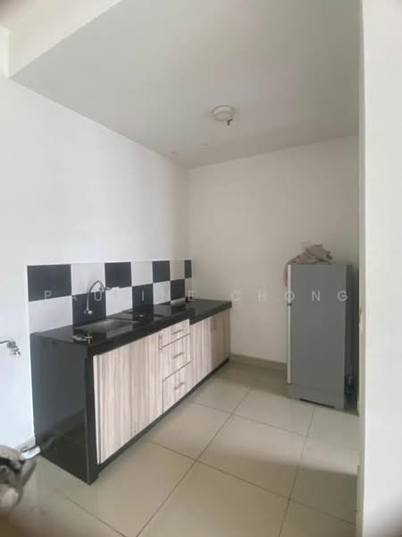 Servis Apartment untuk Dijual di Urban 360 - Pauline Chong - Kitchen - PropertyGuru.com.my