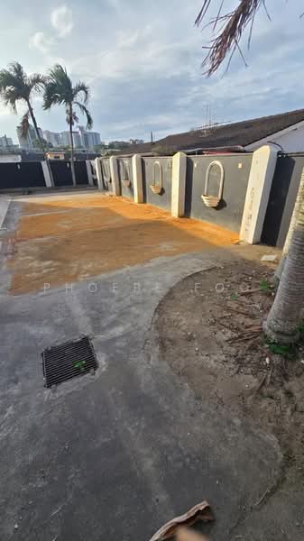 Kedai untuk Disewa di Taman Century (Johor Bahru) - Phoebe Foo - Exterior - PropertyGuru.com.my
