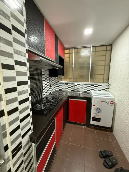 Kondominium untuk Disewa di Platinum Lake PV 20 - CK Teong - Kitchen - PropertyGuru.com.my
