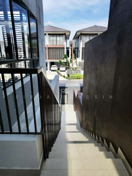 Rumah Teres untuk Dijual di Cyberjaya (Selangor) - Firdaus Husin - Exterior - PropertyGuru.com.my