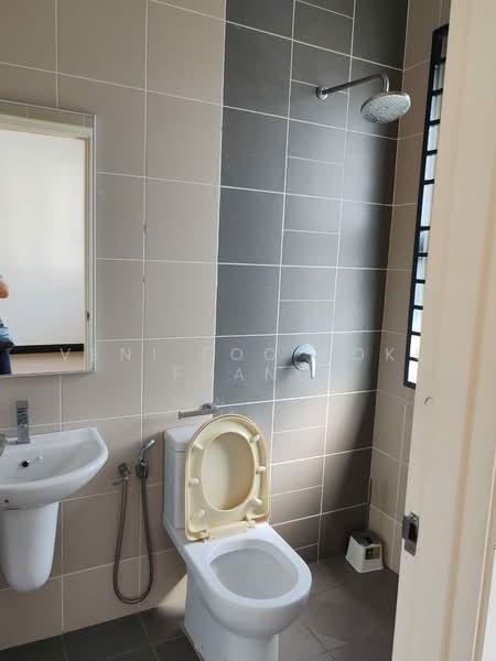 Rumah Teres 2-Tingkat untuk Disewa di Setia Alam (Selangor) - Veni Foo Yoke Fuang - Bathroom - PropertyGuru.com.my