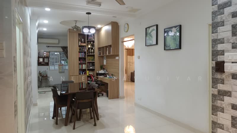 Rumah Banglo untuk Dijual di Seksyen 12 (Petaling Jaya) - Stanley Savuriyar - Dining Room - PropertyGuru.com.my