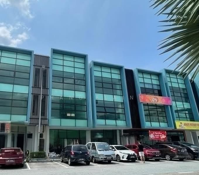 Kedai untuk Disewa di Bandar Dato Onn (Tebrau) - Phang Elainne - Exterior - PropertyGuru.com.my