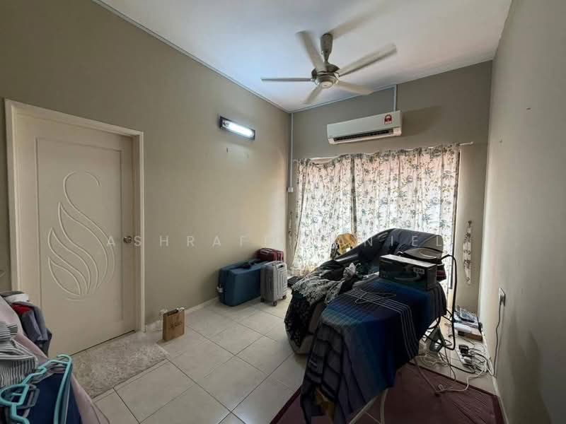 Rumah Kluster untuk Dijual di Sunway Alam Suria (Shah Alam) - Ashraff Daniel - Living Room - PropertyGuru.com.my