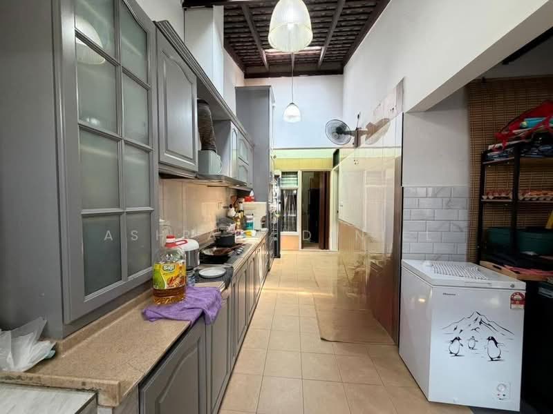 Rumah Kluster untuk Dijual di Sunway Alam Suria (Shah Alam) - Ashraff Daniel - Kitchen - PropertyGuru.com.my