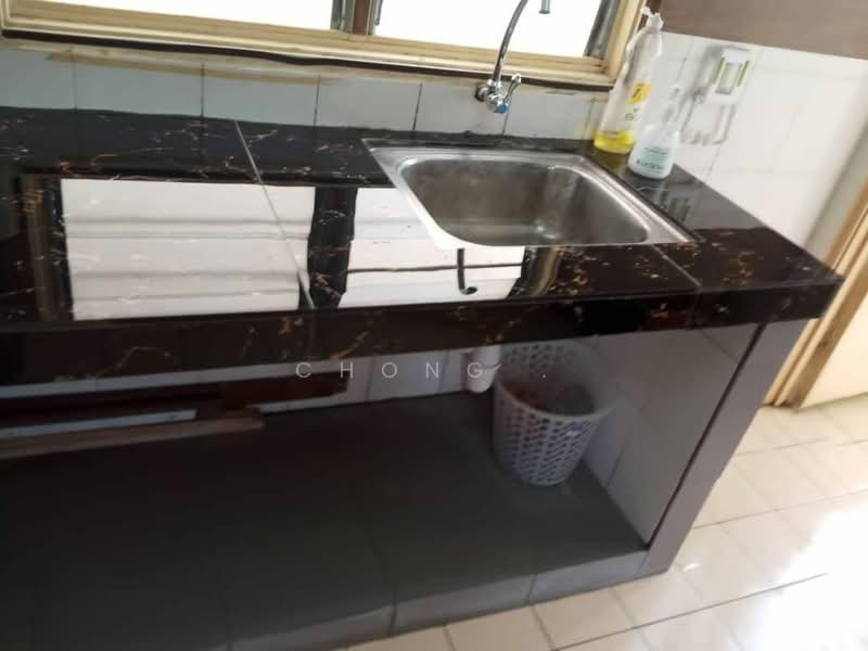 Pangsapuri untuk Disewa di Sri Ixora Apartment - Chong . - PropertyGuru.com.my