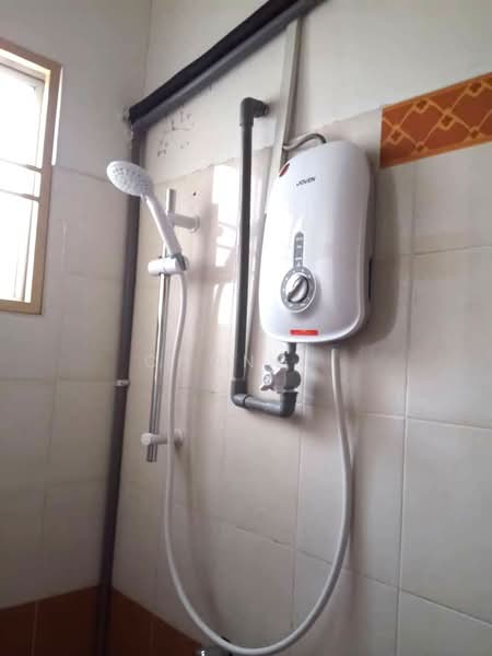 Pangsapuri untuk Disewa di Sri Ixora Apartment - Chong . - PropertyGuru.com.my