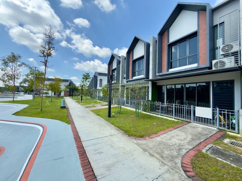 Terraced House for Sale in Sungai Buloh (Selangor) - Ashraff Daniel - Exterior - PropertyGuru.com.my