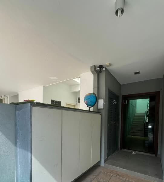 Rumah Teres 2.5 Tingkat untuk Dijual di Sungai Buloh (Selangor) - Rachel Ngu - Entrance - PropertyGuru.com.my