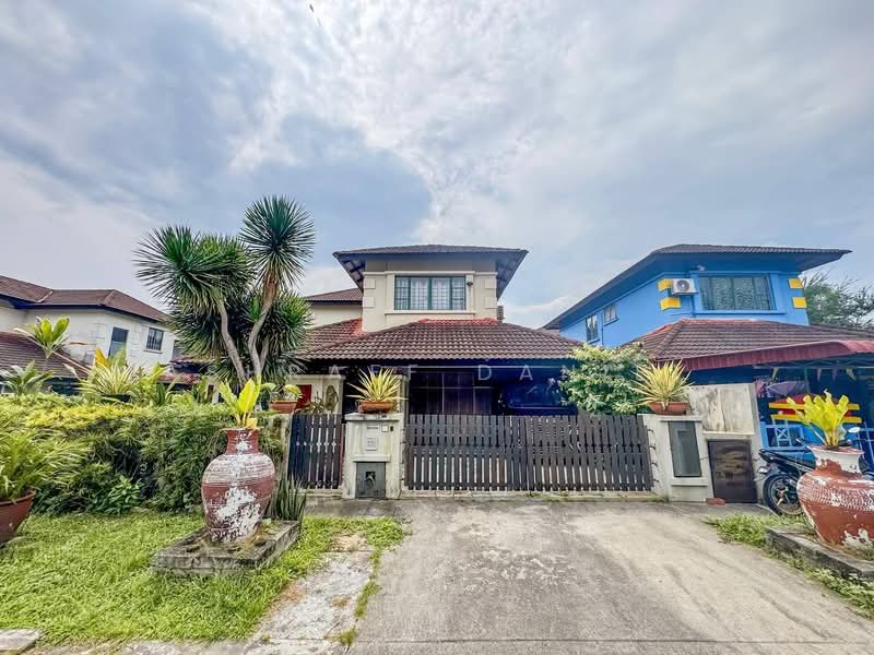 Semi-Detached House for Sale in Bandar Tasik Kesuma (Beranang) - Ashraff Daniel - Exterior - PropertyGuru.com.my