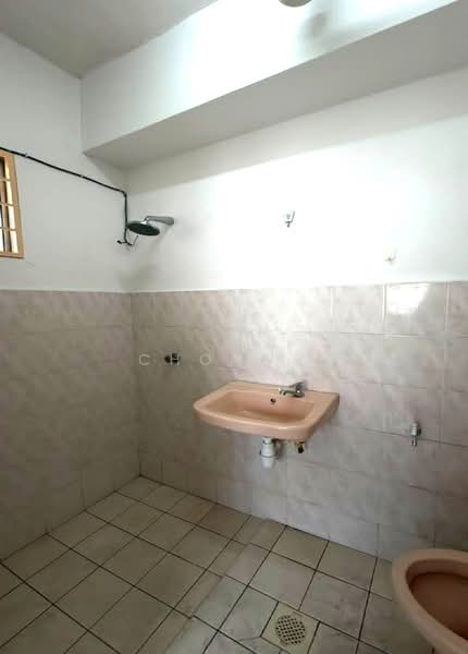 Apartment for Rent at Sri Ria Apartments - Chong . - Bathroom - PropertyGuru.com.my
