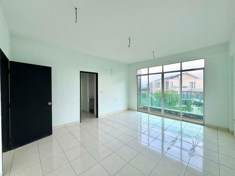 3-storey Terraced House for Sale in Taman Bangi Avenue (Bangi) - Azli Ibrahim - Living Room - PropertyGuru.com.my