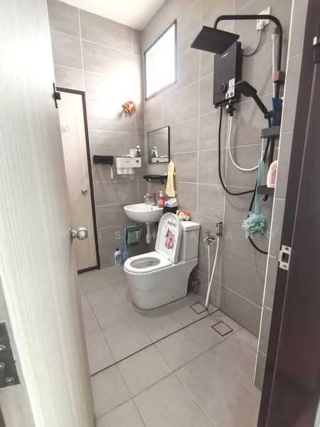 2-storey Terraced House for Rent in Bandar Layangkasa (Pasir Gudang) - Christina Ang - Bathroom - PropertyGuru.com.my