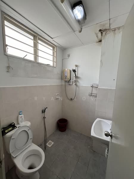 Service Residence for Rent at Fortune Avenue - Ryan Low - Bathroom - PropertyGuru.com.my