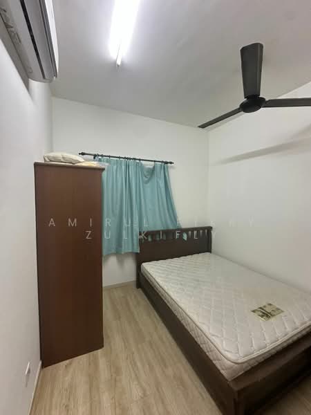 Condominium for Sale at Lakefront Homes - Amirul Fikry Zulkifly - Bedroom - PropertyGuru.com.my