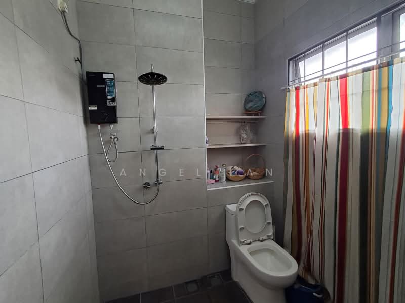 Terraced House for Sale in Usj 3 (Subang Jaya) - Angel Tan - Bathroom - PropertyGuru.com.my