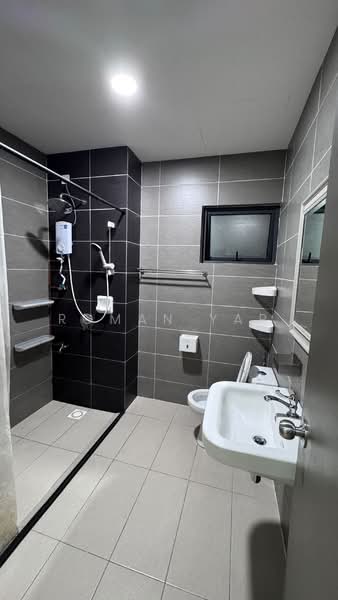 Kondominium untuk Disewa di The Henge - Roman Yap - Bathroom - PropertyGuru.com.my