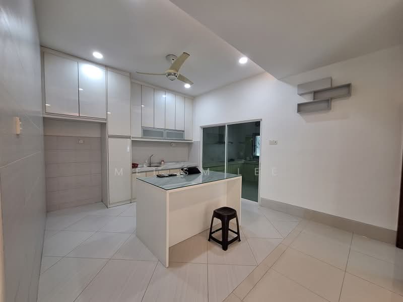 Rumah Berkembar untuk Dijual di Taman Bukit Suria II (Cheras) - Mei SM Lee - Taman Bukit Suria 2 Kitchen - PropertyGuru.com.my