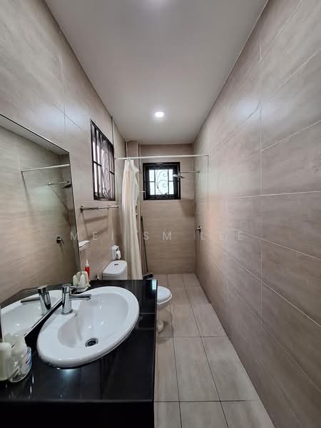 Rumah Berkembar untuk Dijual di Taman Bukit Suria II (Cheras) - Mei SM Lee - Taman Bukit Suria 2 Bathroom - PropertyGuru.com.my