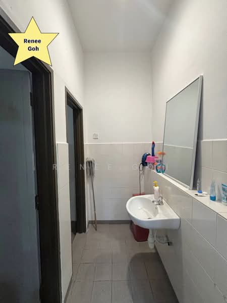 Shop for Rent in Bay Avenue (Bayan Lepas) - Renee Goh - Interior - PropertyGuru.com.my