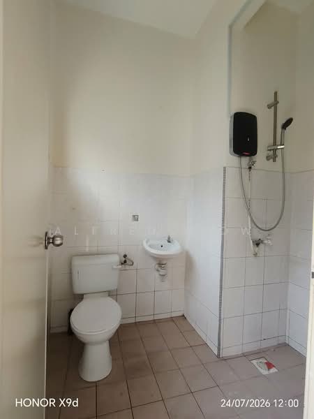 2-storey Terraced House for Rent in Bandar Sri Damansara (Selangor) - Alfred Leow - Bathroom - PropertyGuru.com.my