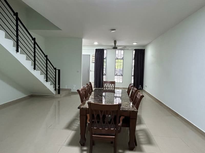 Rumah Teres 3-Tingkat untuk Dijual di Kajang (Selangor) - Azizah Hasan - PropertyGuru.com.my