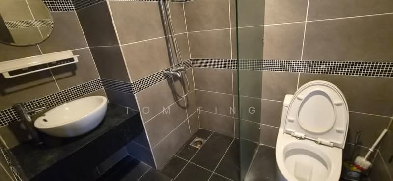 Servis Apartment untuk Disewa di D'Latour - Tom Ting - Bathroom - PropertyGuru.com.my