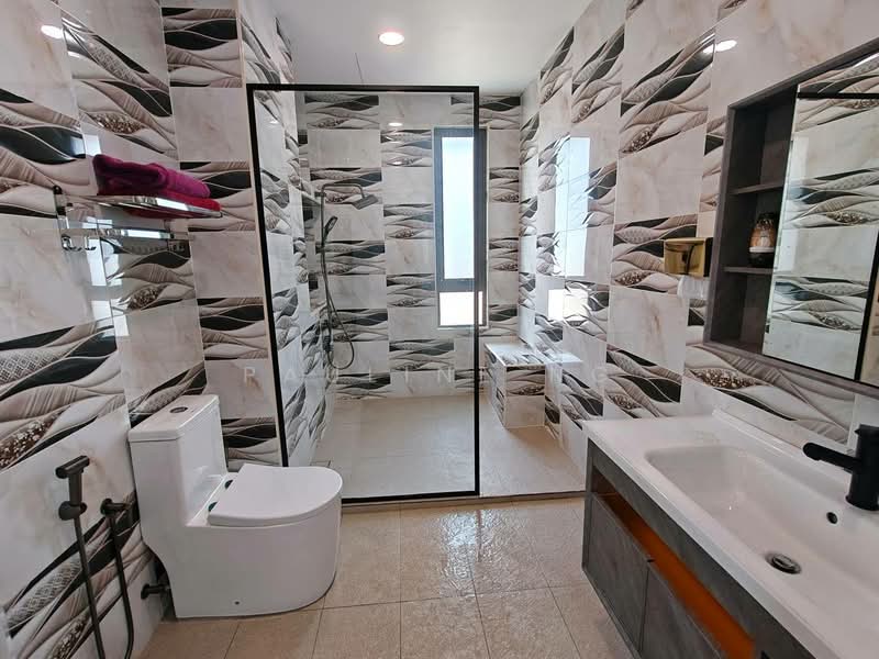 Semi-Detached House for Rent in Iskandar Puteri (Nusajaya) (Johor) - Pauline Ng - Bathroom - PropertyGuru.com.my