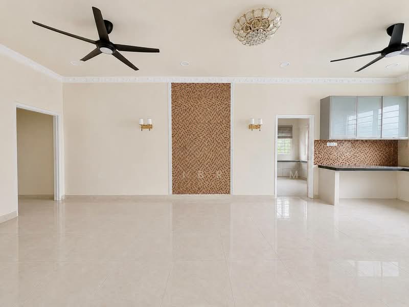 Rumah Banglo untuk Disewa di Taman Ampang Utama (Ampang) - Azli Ibrahim - Living Room - PropertyGuru.com.my