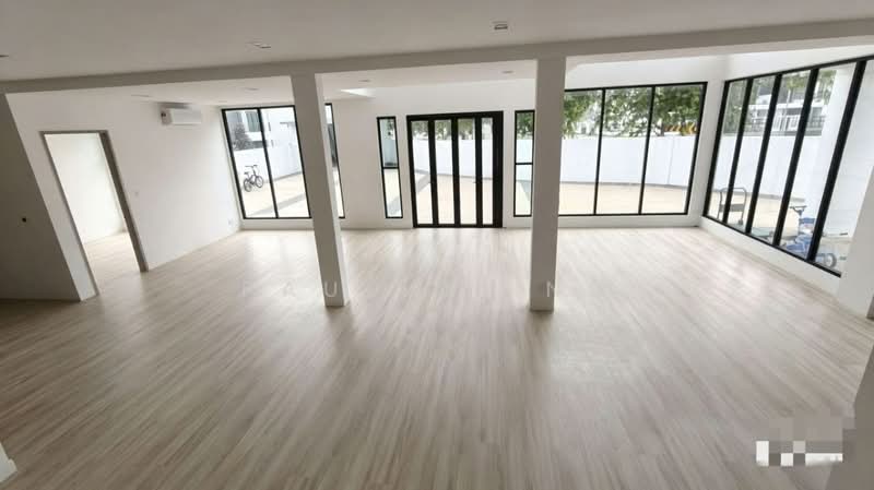 Rumah Teres untuk Dijual di Bandar Dato Onn (Tebrau) - Pauline Ng - Living Room - PropertyGuru.com.my