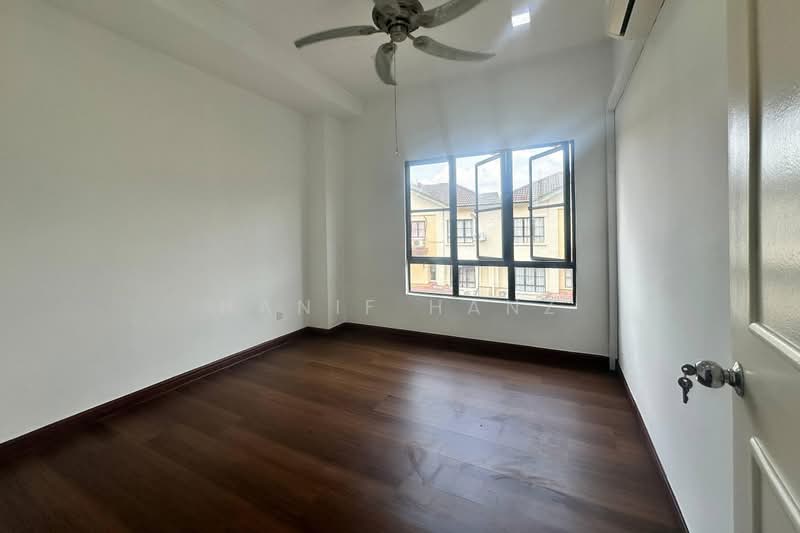Townhouse for Sale in Ampang Jaya (Ampang) - Hanif Hanz - Bedroom - PropertyGuru.com.my
