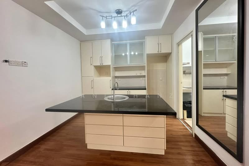 Townhouse for Sale in Ampang Jaya (Ampang) - Hanif Hanz - Kitchen - PropertyGuru.com.my