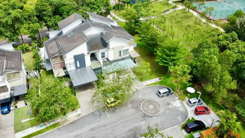 Rumah Berkembar untuk Dijual di Bukit Jelutong (Shah Alam) - Hanif Hanz - Exterior - PropertyGuru.com.my