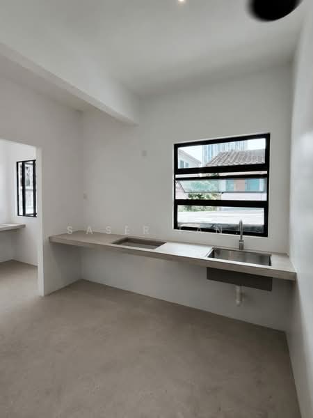 Shop for Rent in Taman Kebun Teh (Johor Bahru) - SASER TAN. - Kitchen - PropertyGuru.com.my