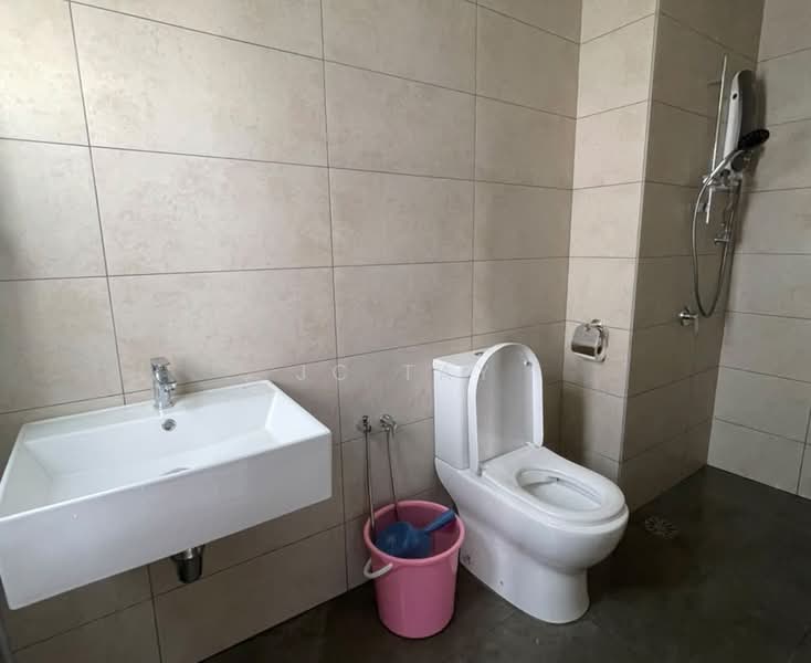 Servis Apartment untuk Disewa di M Luna - JC Tay - Bathroom - PropertyGuru.com.my