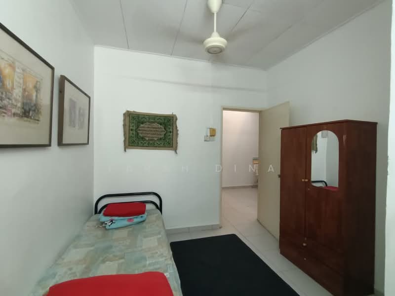 Terraced House for Sale in Shah Alam (Selangor) - Farah Dina - Bedroom - PropertyGuru.com.my