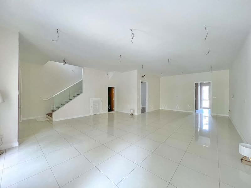 3-storey Terraced House for Sale in Mont Kiara (Kuala Lumpur) - Hazlin Miswan - Living Room - PropertyGuru.com.my