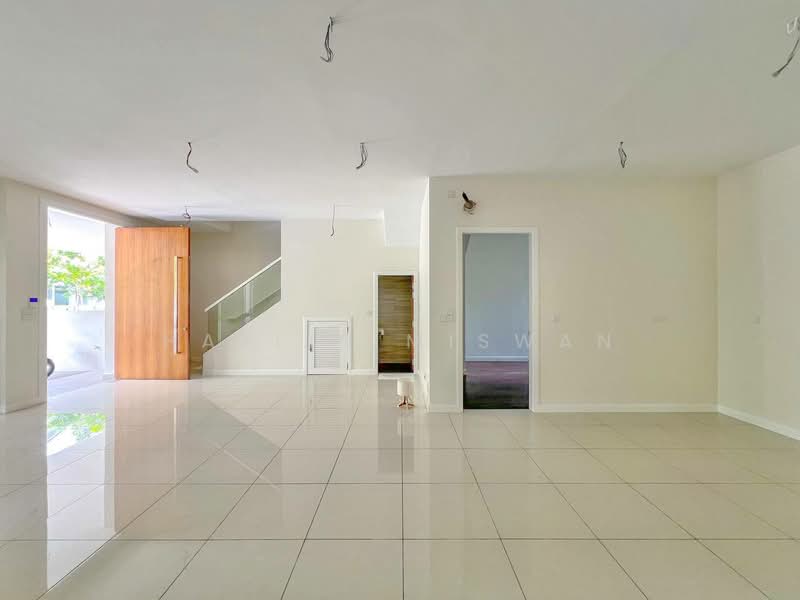 3-storey Terraced House for Sale in Mont Kiara (Kuala Lumpur) - Hazlin Miswan - Entrance - PropertyGuru.com.my