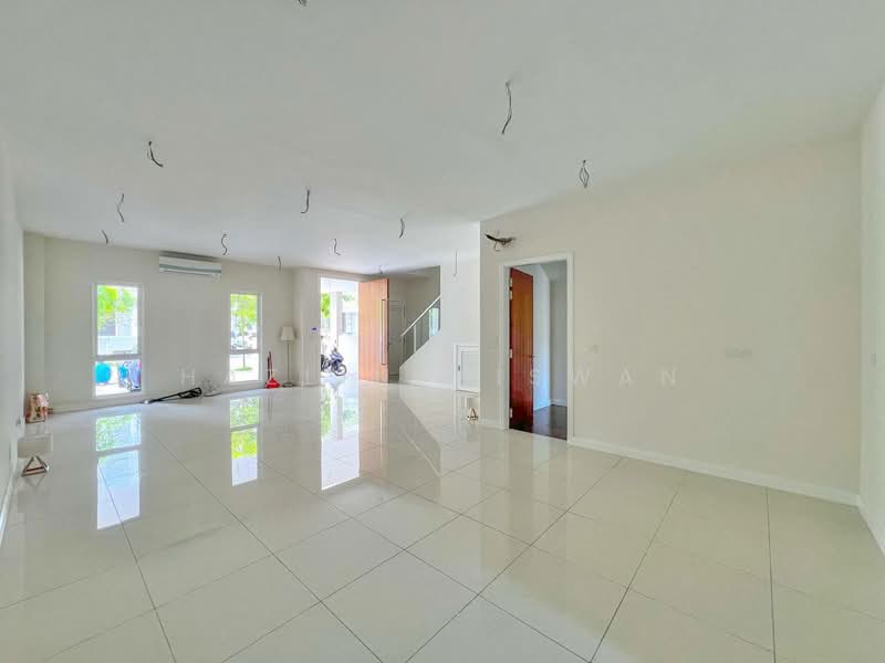 3-storey Terraced House for Sale in Mont Kiara (Kuala Lumpur) - Hazlin Miswan - Living Room - PropertyGuru.com.my
