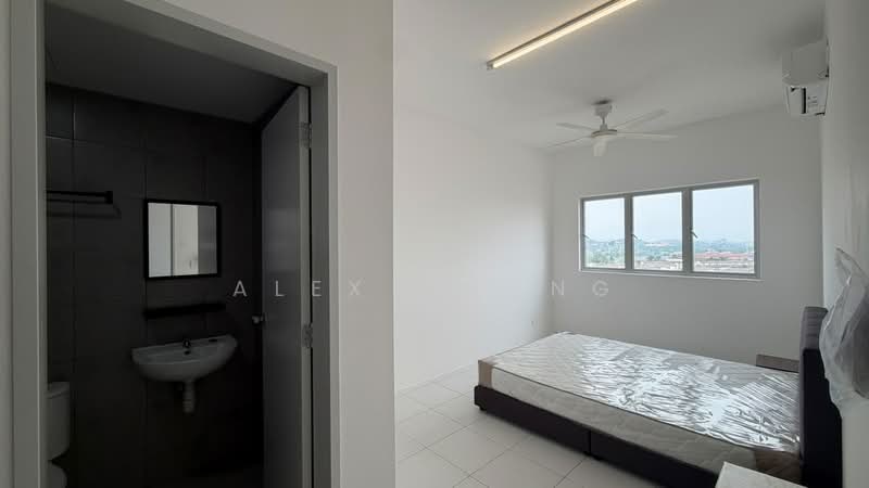 Kondominium untuk Disewa di Residensi Sateria - Alex Chong - Bedroom - PropertyGuru.com.my