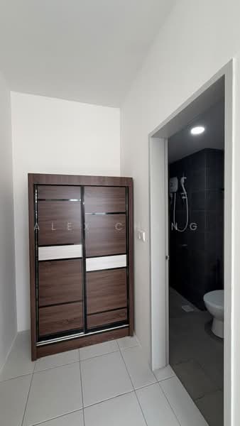 Kondominium untuk Disewa di Residensi Sateria - Alex Chong - Bathroom - PropertyGuru.com.my