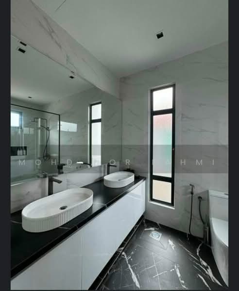 Bungalow for Sale in Ampang Jaya (Ampang) - Mohd Nor Fahmi - Bathroom - PropertyGuru.com.my