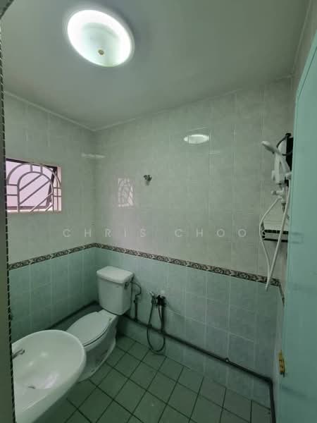 Rumah Teres 2 Tingkat untuk Dijual di Taman Bukit Permai (Ampang) - Chris Choo - Bathroom - PropertyGuru.com.my