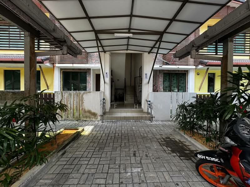 Townhouse for Sale in Bandar Tun Hussein Onn (Cheras) - Hanif Hanz - Exterior - PropertyGuru.com.my