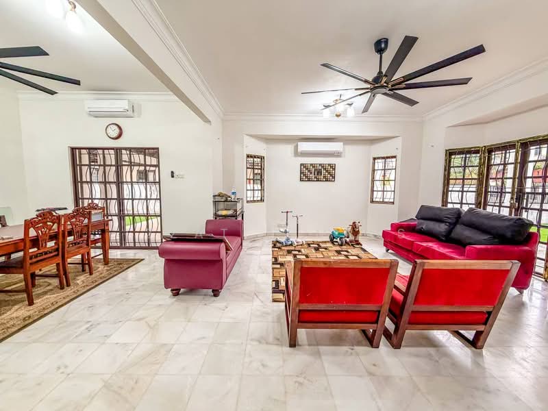 Rumah Berkembar untuk Dijual di Bukit Rahman Putra (Sungai Buloh) - Izzat Zamros - PropertyGuru.com.my