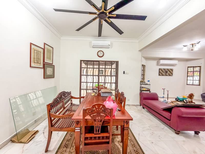 Rumah Berkembar untuk Dijual di Bukit Rahman Putra (Sungai Buloh) - Izzat Zamros - PropertyGuru.com.my