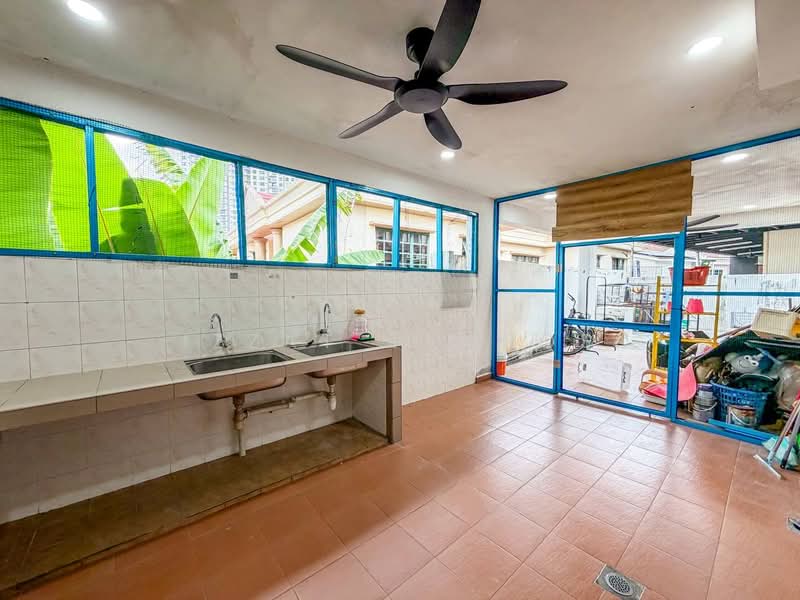 Rumah Berkembar untuk Dijual di Bukit Rahman Putra (Sungai Buloh) - Izzat Zamros - PropertyGuru.com.my