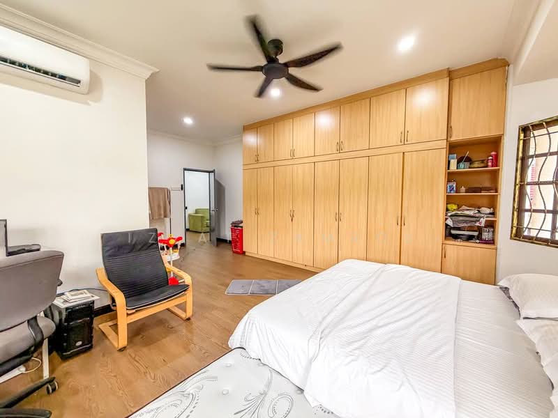 Rumah Berkembar untuk Dijual di Bukit Rahman Putra (Sungai Buloh) - Izzat Zamros - PropertyGuru.com.my