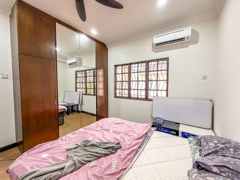 Rumah Berkembar untuk Dijual di Bukit Rahman Putra (Sungai Buloh) - Izzat Zamros - PropertyGuru.com.my